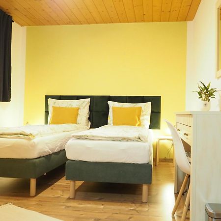 Žiar Ubytovanie&Restauracia Bodliak מראה חיצוני תמונה