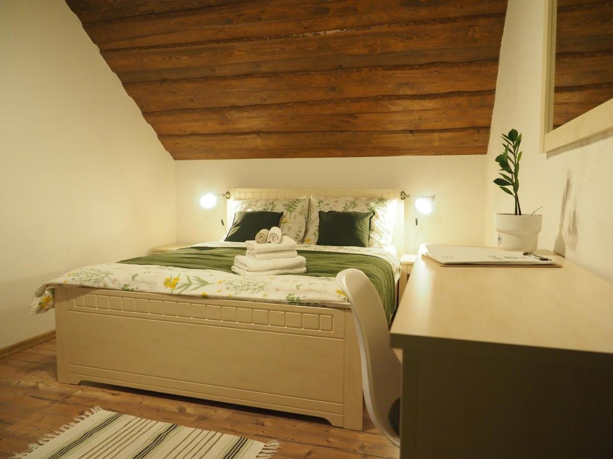 Žiar Ubytovanie&Restauracia Bodliak מראה חיצוני תמונה